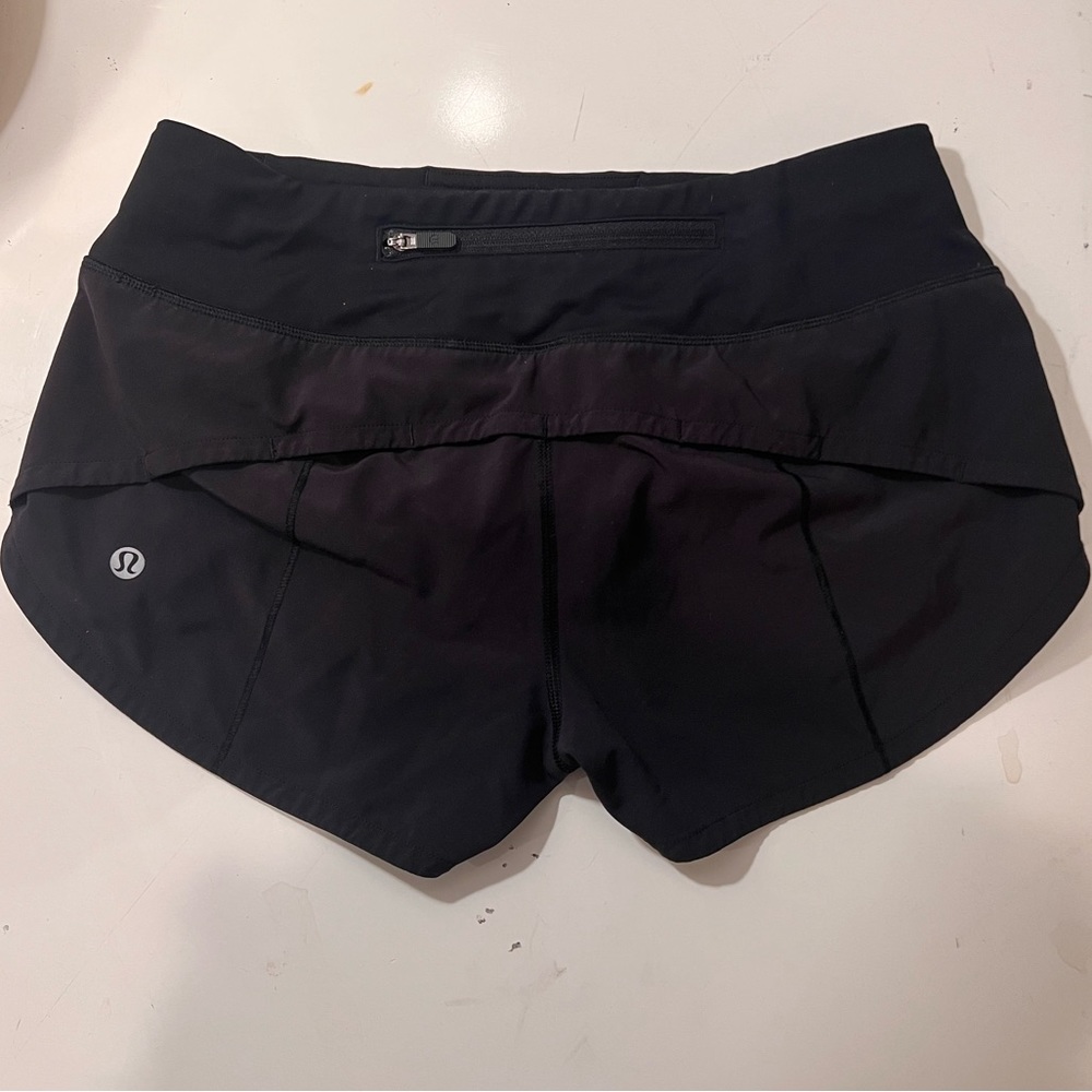 Lululemon Speed Up shorts